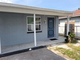 2039 Calusa Trail in Holiday, FL - Building Photo