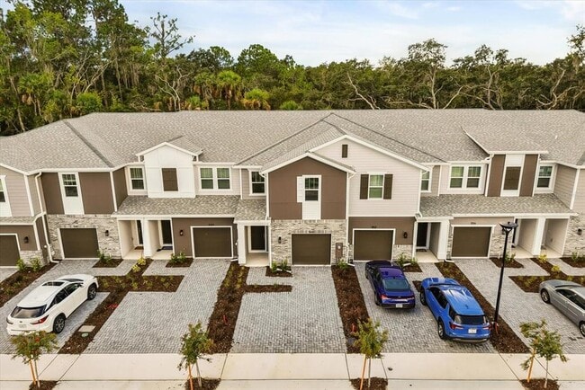 548 Southern Edge Wy in Sanford, FL - Building Photo - Building Photo
