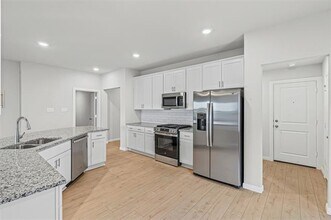 1336 Water Canna Dr in Justin, TX - Building Photo - Building Photo