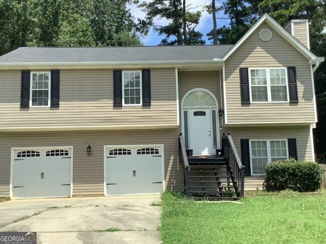 property at 401 Montgomery Pl