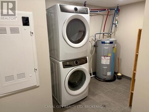 10 Albert St E in Thorold, ON - Building Photo - Building Photo