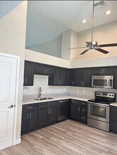 305 S Wilson St in Tempe, AZ - Foto de edificio - Building Photo