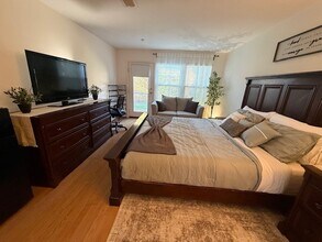 10120 California Waters Dr in Spring Valley, CA - Building Photo - Building Photo