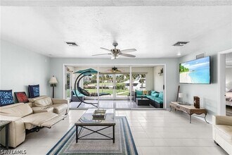 1589 Osprey Ave in Naples, FL - Building Photo - Building Photo