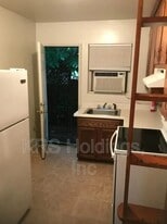 3812 Atterbury St in Norfolk, VA - Building Photo