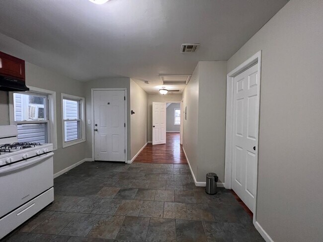 29 Alexander St in Newark, NJ - Foto de edificio - Building Photo