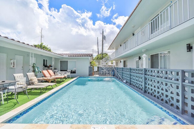 401 SE 23rd Ave in Pompano Beach, FL - Building Photo - Building Photo