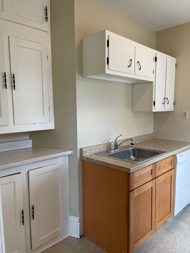 property at 452 Iowa Ave