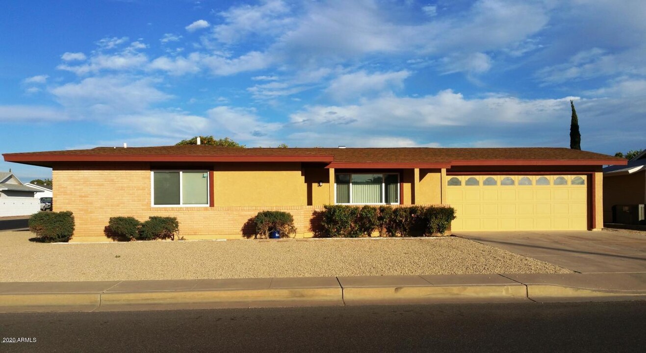 10237 N 103rd Ave in Sun City, AZ - Building Photo