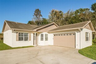 3300 Hickman Ave in Plant City, FL - Building Photo