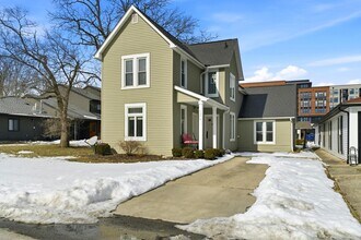 1374 Ida Ave in Columbus, OH - Building Photo - Building Photo