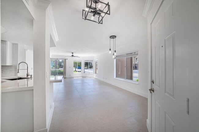815 Boynton Beach Blvd in Boynton Beach, FL - Building Photo - Building Photo