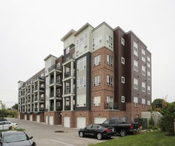 Summit Square in Lee's Summit, MO - Building Photo