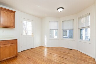 19 Oakwood St in Boston, MA - Building Photo - Building Photo