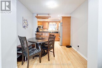 48 Mandarin Crescent in Brampton, ON - Building Photo - Building Photo