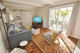 815 N Twyckenham Dr in South Bend, IN - Building Photo