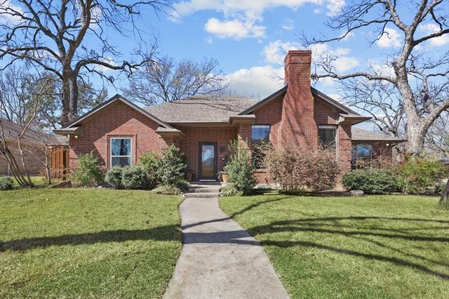 163 Meadowglen Cir in Coppell, TX - Building Photo