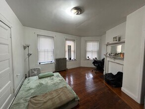 2 Centre St Terrace, Unit 1 in Boston, MA - Building Photo - Building Photo