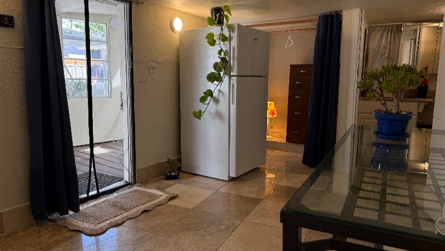 property at 18641 Crabtree Ave