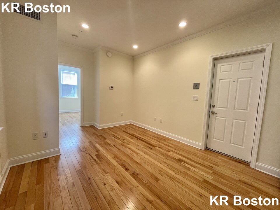 23 Chauncy St in Cambridge, MA - Building Photo