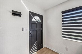 2000 57th St N in St. Petersburg, FL - Building Photo - Building Photo