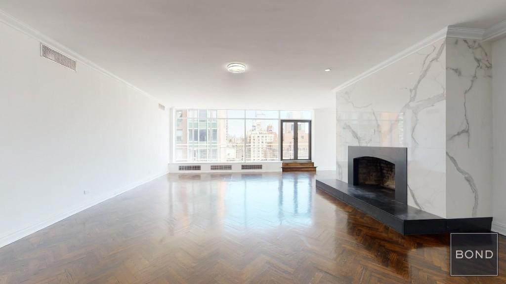 219 E 69th St in New York, NY - Building Photo