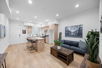 Leffingwell Apartment Complex in Whittier, CA - Building Photo - Building Photo