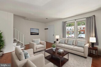 14667 Endsley Turn in Woodbridge, VA - Building Photo - Building Photo