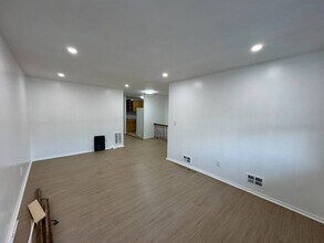 436 Olmstead Ave-Unit -2F in Bronx, NY - Building Photo - Building Photo