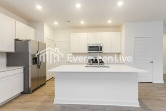 842 Penrose Pl in Danville, IN - Building Photo - Building Photo