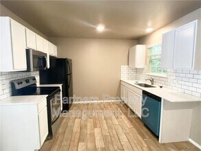 1530 N Addington Ave in Fayetteville, AR - Building Photo - Building Photo