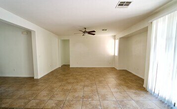 7467 Horizon Rock Ave in Las Vegas, NV - Building Photo - Building Photo
