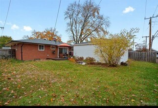 34423 Tonquish Trail in Westland, MI - Foto de edificio - Building Photo