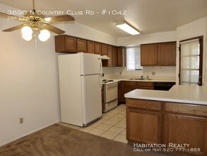 3690 N Country Club Rd-Unit -#1042 in Tucson, AZ - Building Photo - Building Photo