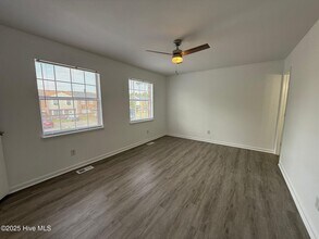 206 Myrtlewood Cir in Jacksonville, NC - Building Photo - Building Photo