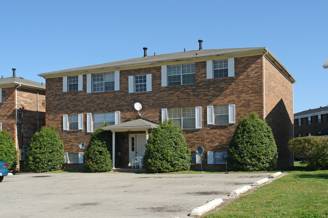 4213 Foreman Ln in Louisville, KY - Building Photo
