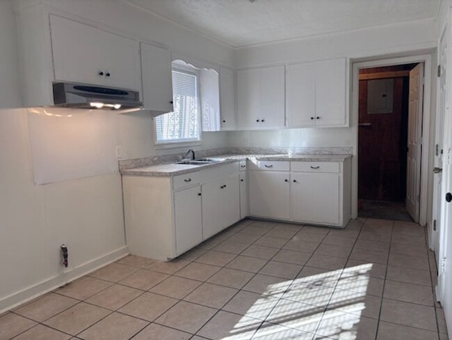 3715 Skyline Dr in Jackson, MS - Building Photo - Building Photo