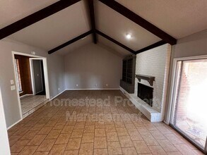 2220 NW 118th St in Oklahoma City, OK - Building Photo - Building Photo