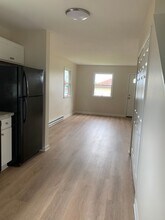 7 S Mont Valla Ave in Hagerstown, MD - Building Photo - Building Photo