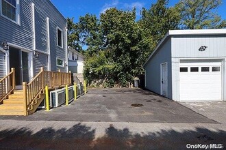 156 Jefferson Ave in Roslyn Heights, NY - Building Photo - Building Photo