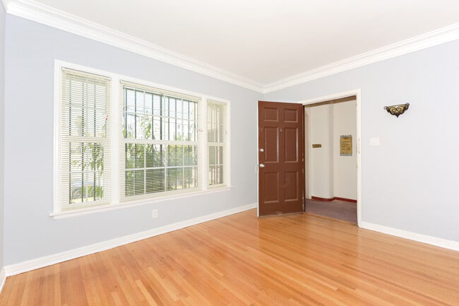 property at 4312 Price St