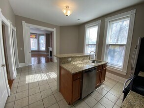 885 Dennison Ave in Columbus, OH - Building Photo - Building Photo