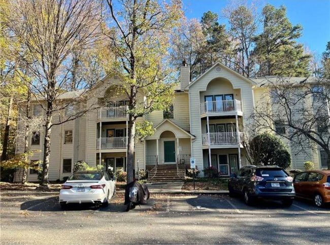 property at 5928 W Friendly Ave