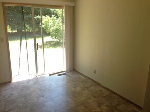 820 NE Woodcrest Ave in Corvallis, OR - Building Photo - Building Photo