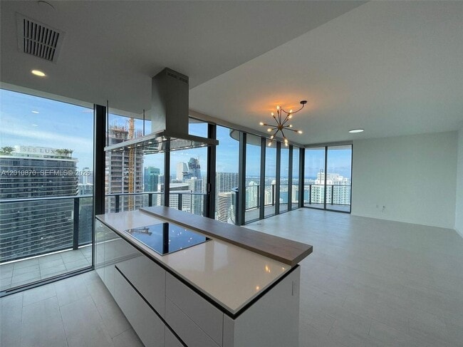 1000 Brickell Plaza, Unit 5908 in Miami, FL - Building Photo - Building Photo