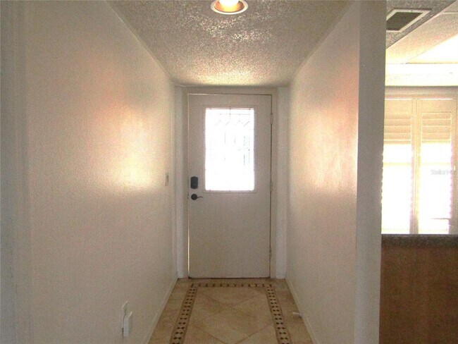 4434 Weybridge St in Sarasota, FL - Building Photo - Building Photo