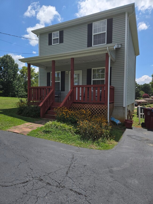 property at 2107 Signal Dr