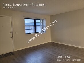 1205 Yuma St in Manhattan, KS - Building Photo - Building Photo