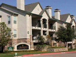 Lake Breeze in Greenville, TX - Foto de edificio