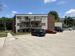 247 Sheldon in Ames, IA - Building Photo - Interior Photo